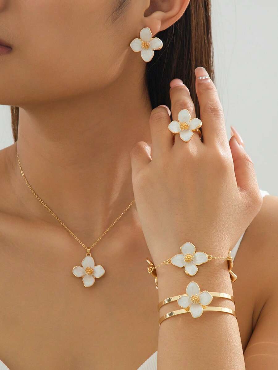 SHEIN طقم مجوهرات نسائي بزخرفة زهرية أبيض