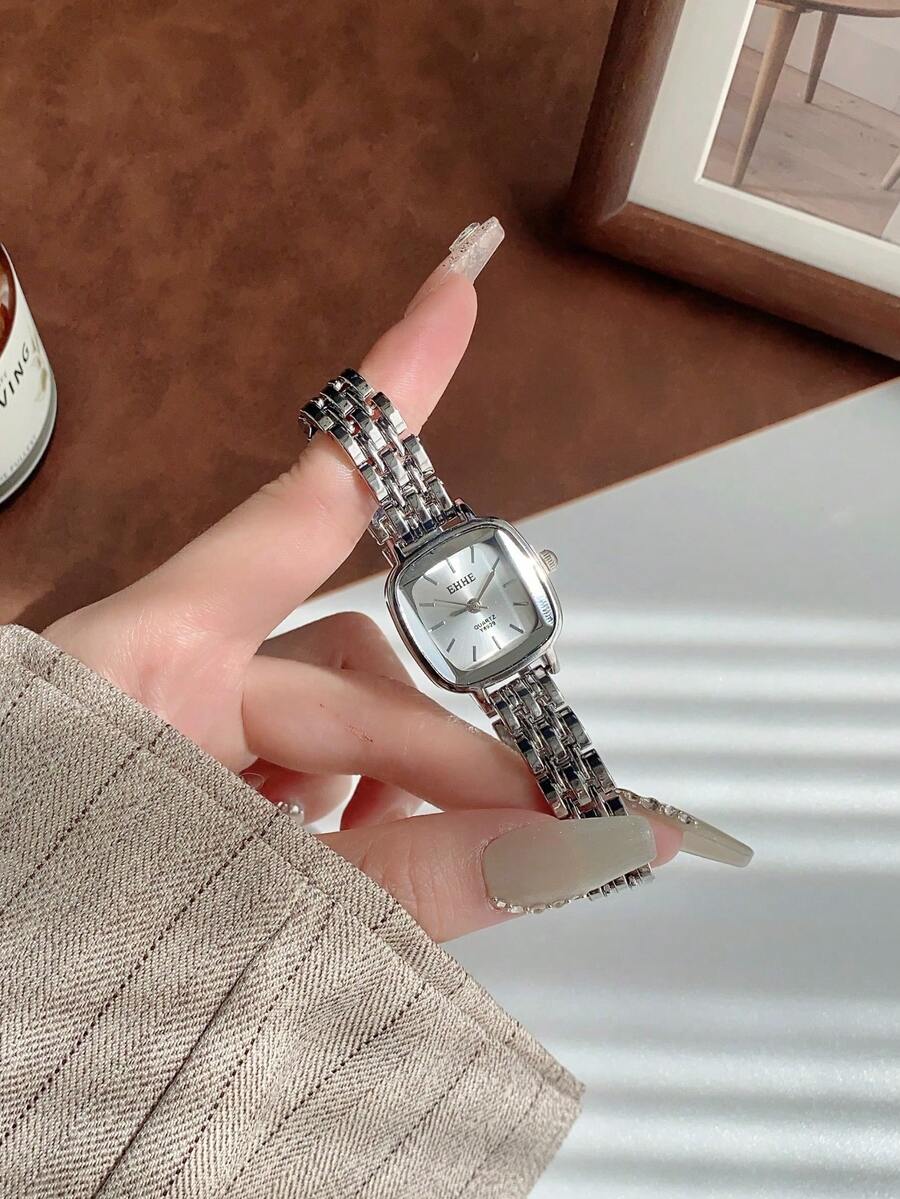 SHEIN ساعة نسائية صغيرة بسوار بنمط حزام البار والميناء