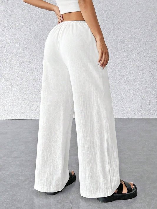 SHEIN PETITE بنطلون أبيض واسع الساق بقماش منسوج