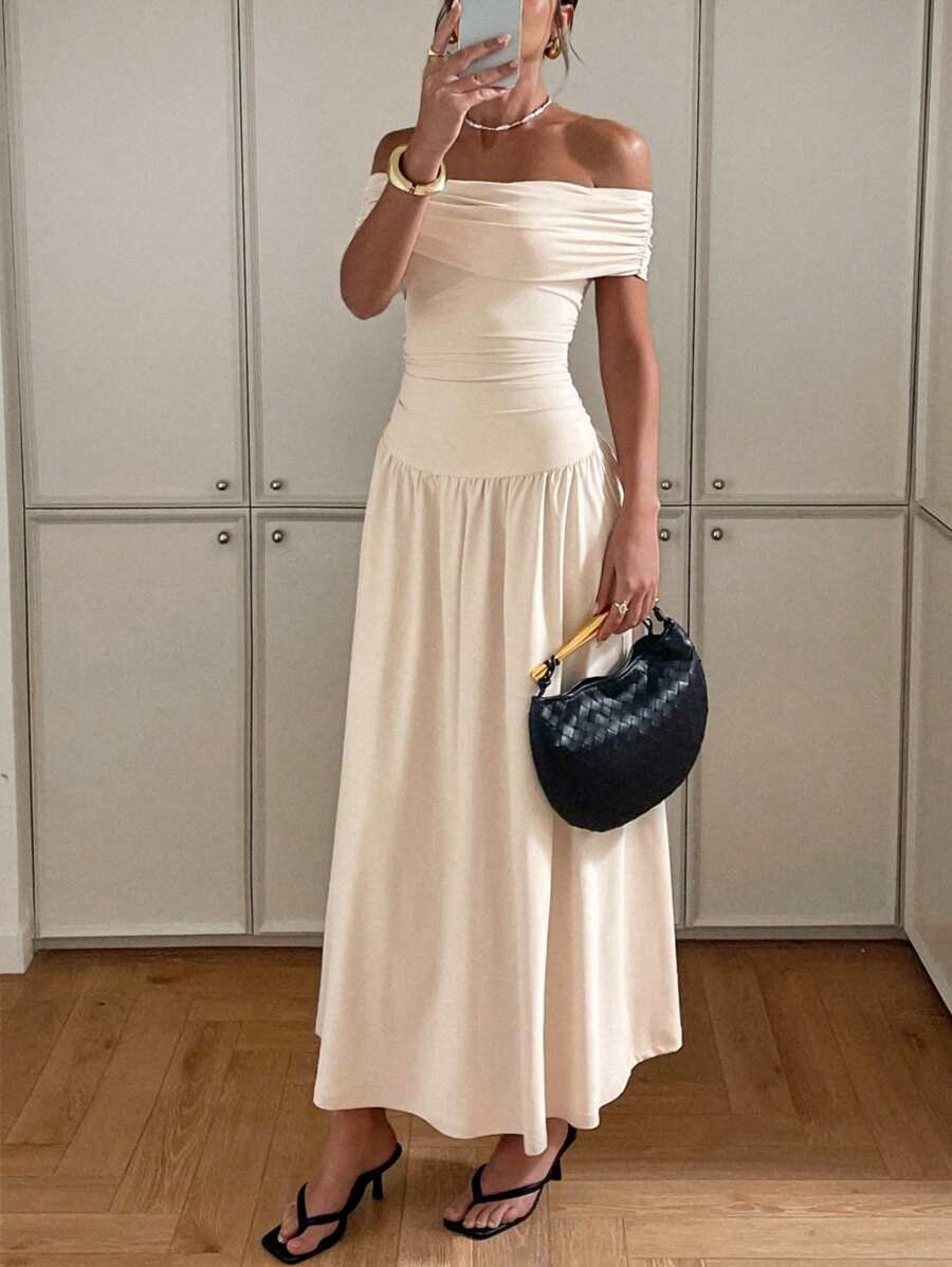SHEIN Siren Gaze فستان بكتف مكشوف بخصر مربوط بلون مشمشي