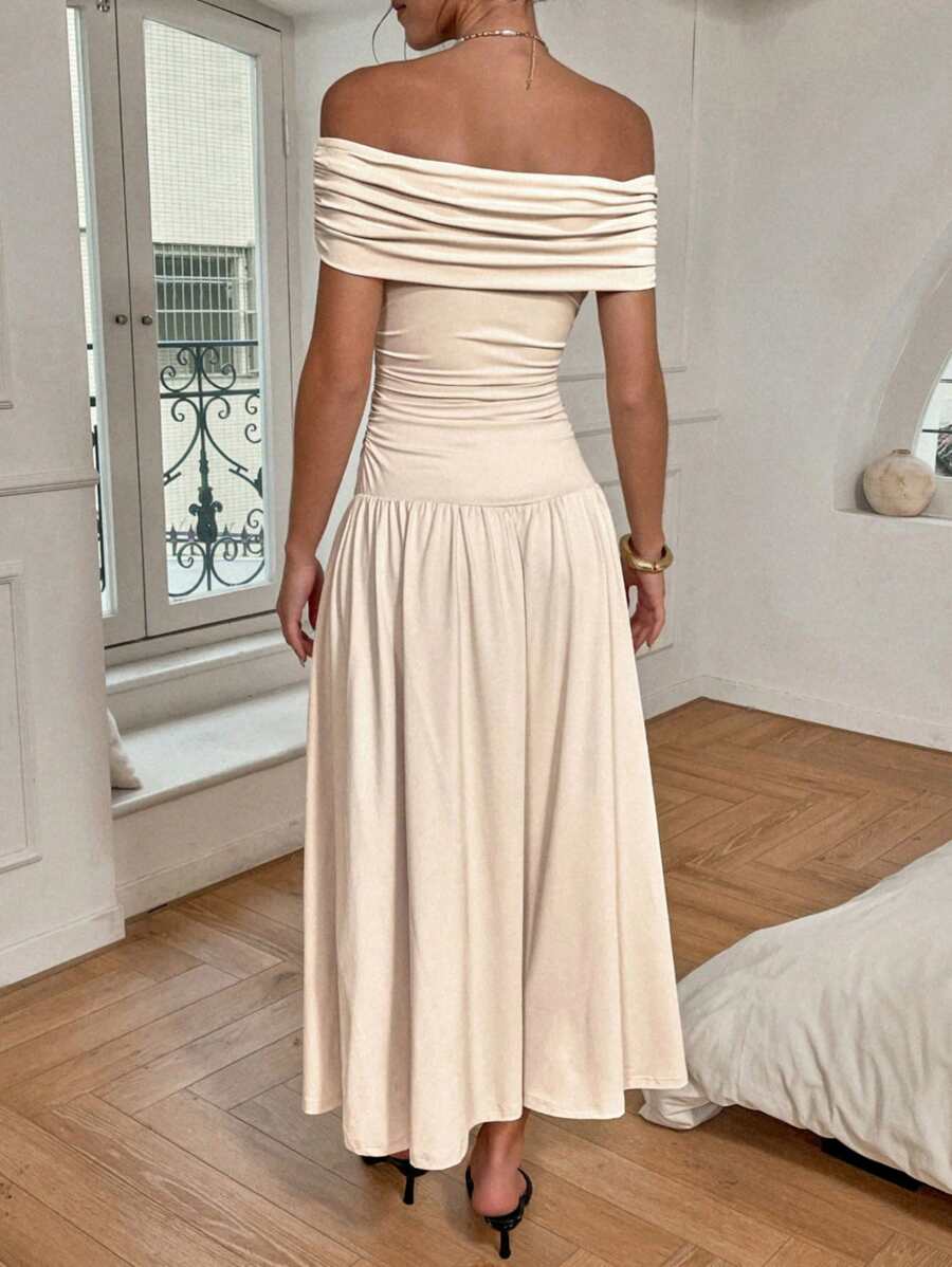 SHEIN Siren Gaze فستان بكتف مكشوف بخصر مربوط بلون مشمشي