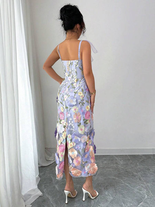 SHEIN Elenzga فستان شبكي مزهر بدون أكمام بخصر ملائم