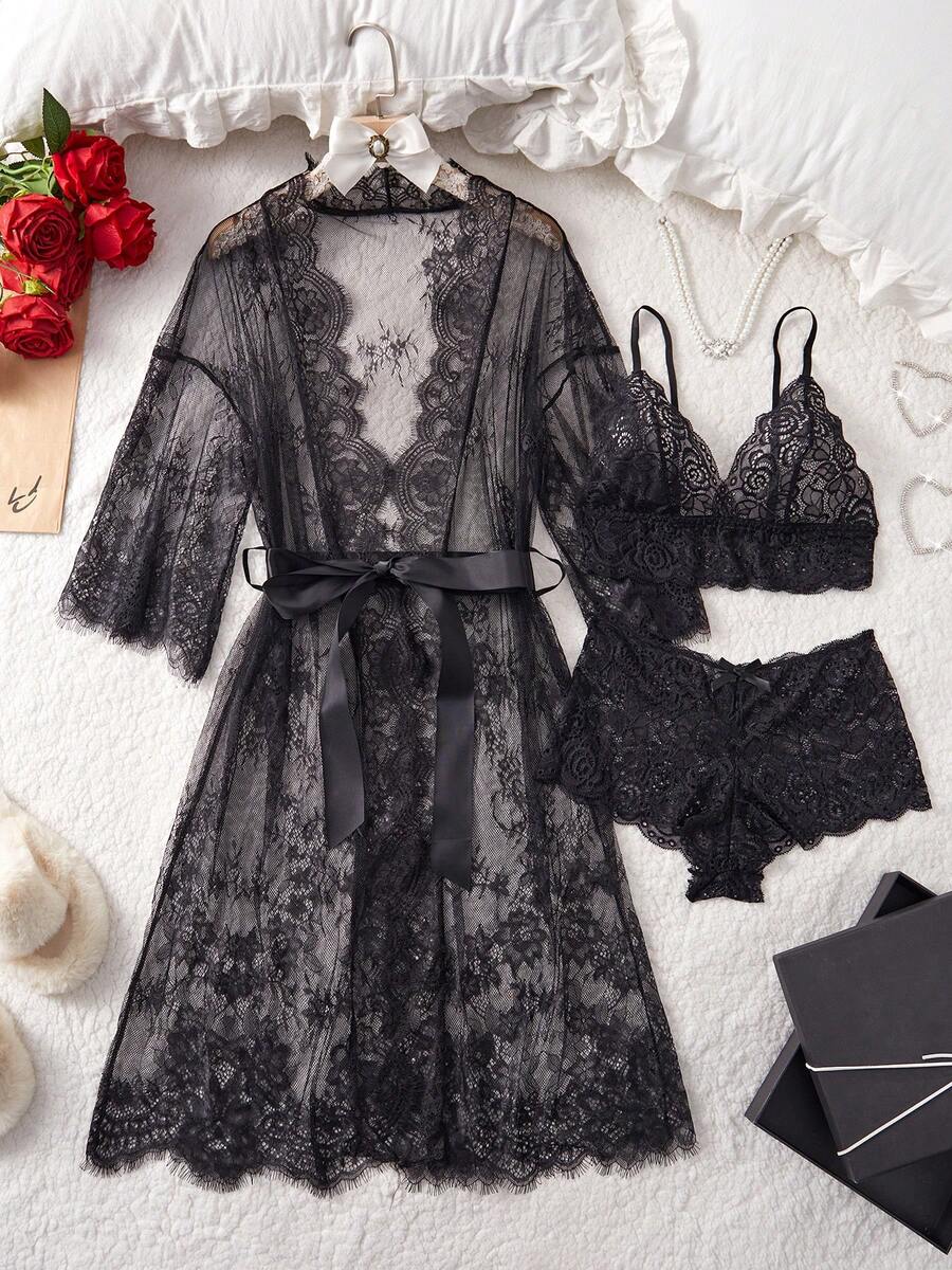 SHEIN طقم ملابس نوم شفاف  برقبة منخفضة تصميم مثير وجذاب