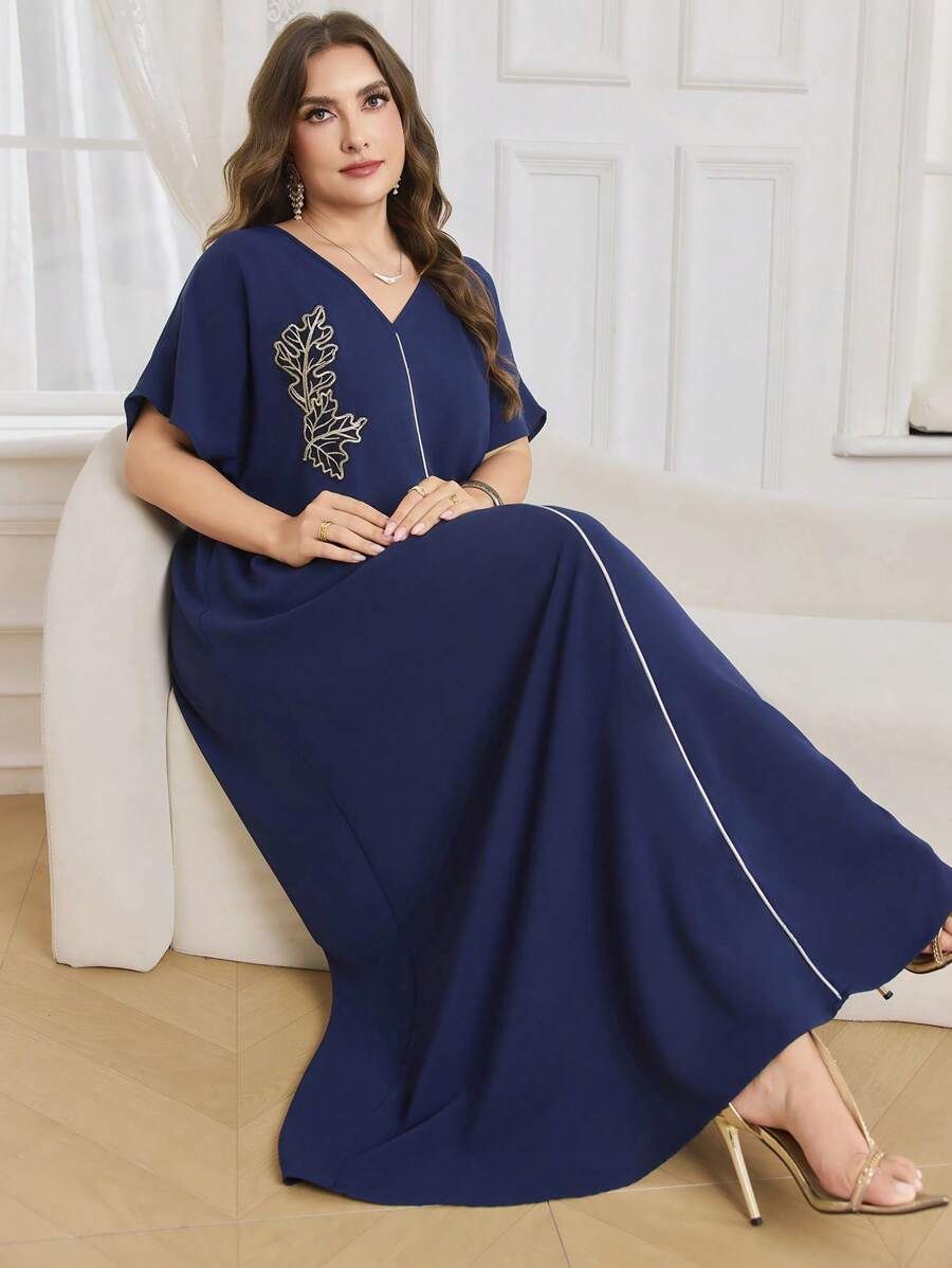 SHEIN Al Najma قميص تونيك أزرق قصير بأكمام قصيرة كبير الحجم