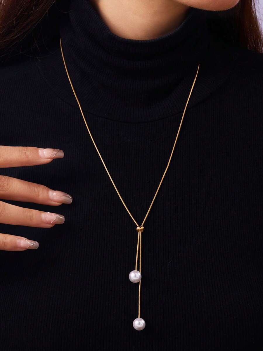 SHEIN قلادة متعددة الطبقات بلؤلؤ صناعي طويل قابل للتعديل