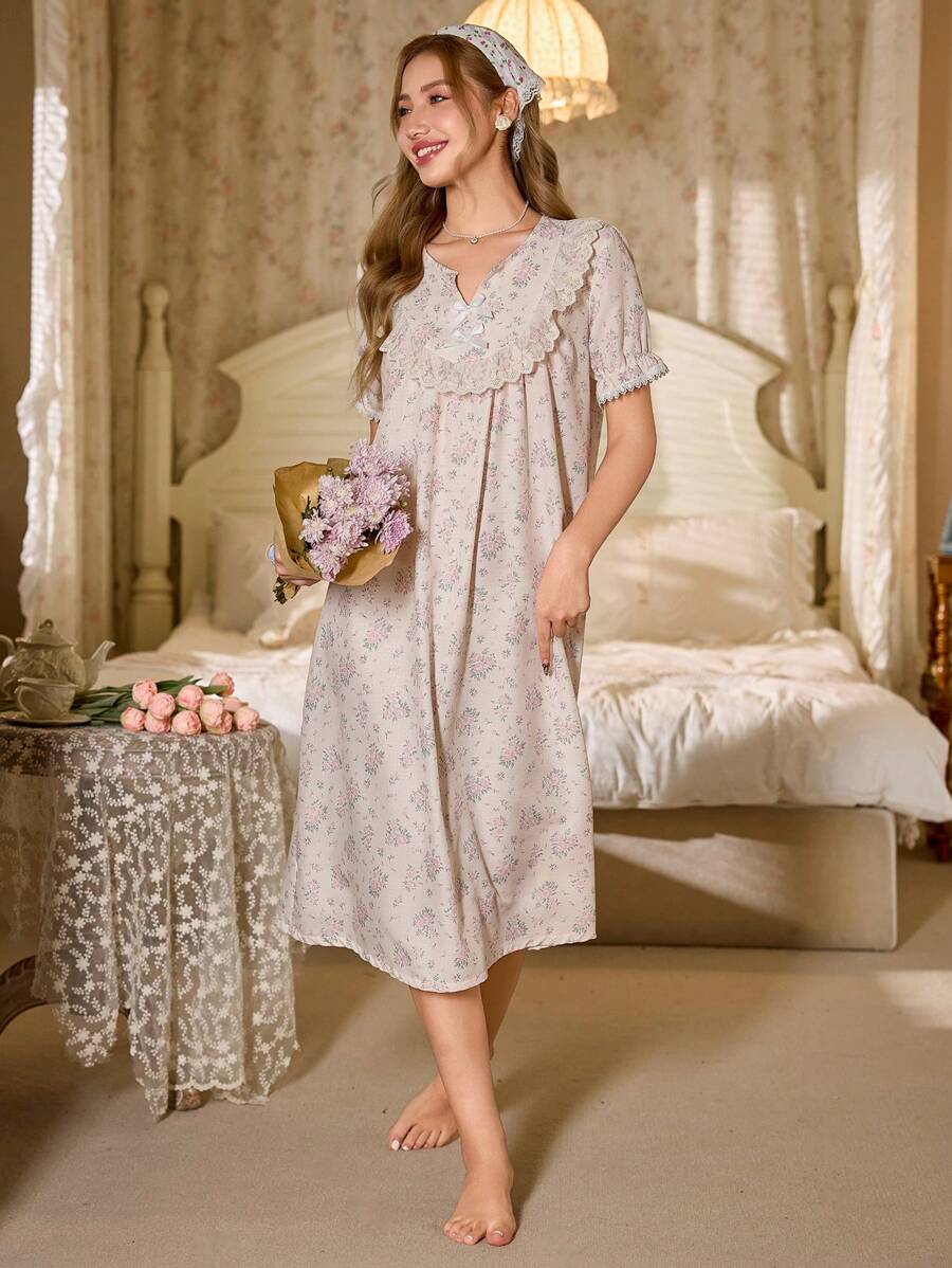 SHEIN CottageSlumber فستان نوم طويل بأكمام منتفخة مزين بالدانتيل وطبعة زهور