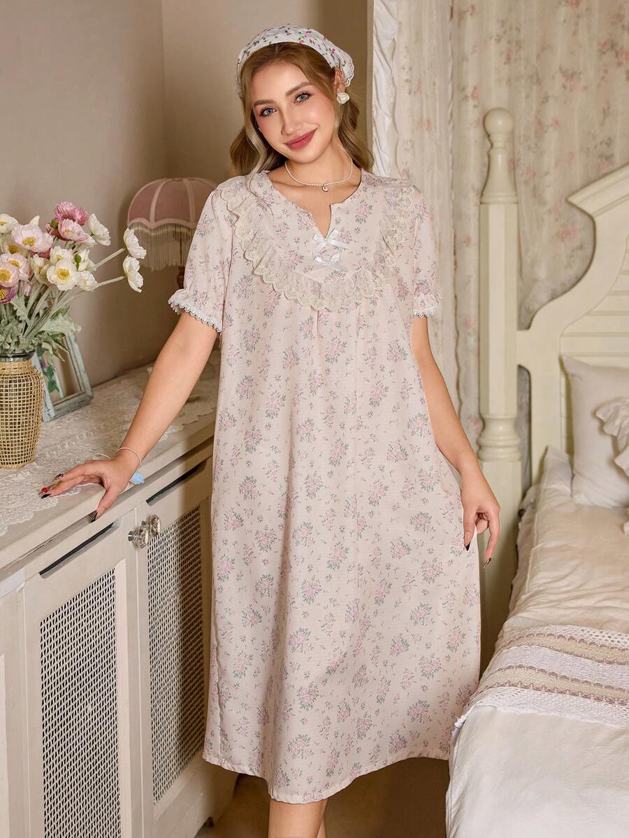 SHEIN CottageSlumber فستان نوم طويل بأكمام منتفخة مزين بالدانتيل وطبعة زهور