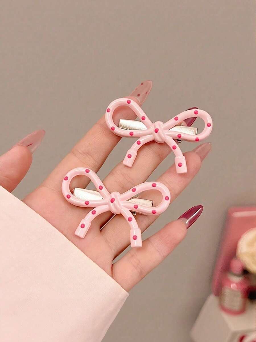 SHEIN  مشابك شعر بشكل فراشة منقطة مع كليبسات بطة
