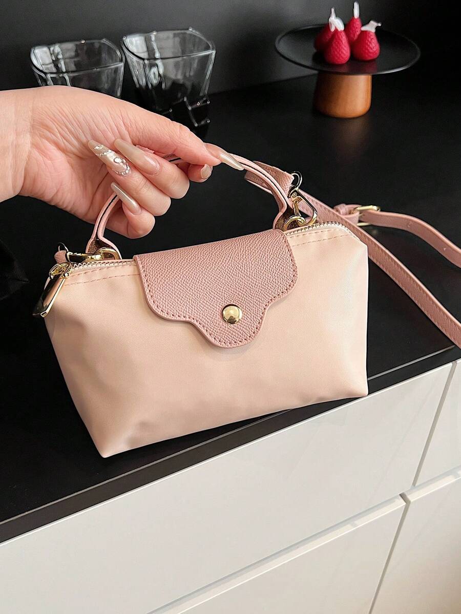 SHEIN حقيبة يد مربعة من النايلون بتصميم ألوان متعددة بحزام قابل للفصل