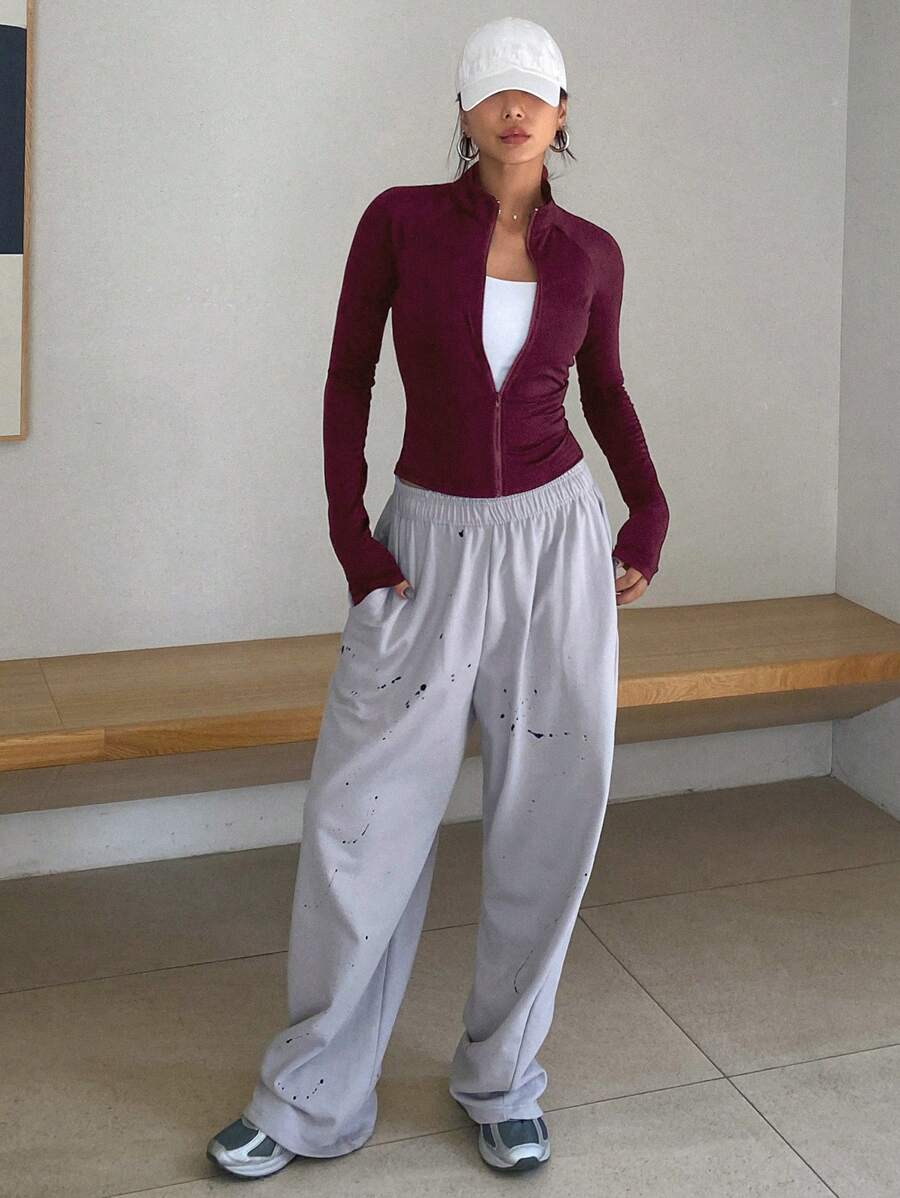 SHEIN DAZY جاكيت نسائي رياضي خفيف بسحاب وبلون عنابي