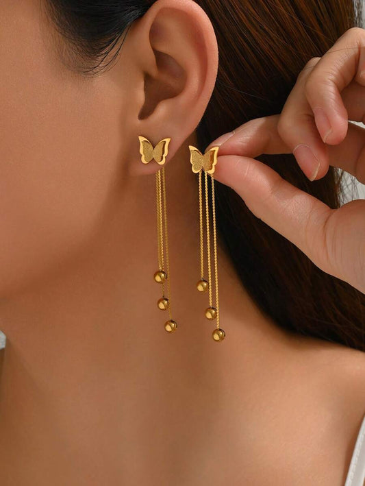 SHEIN زوج أقراط فراشة ستانلس ستيل باللون الذهبي