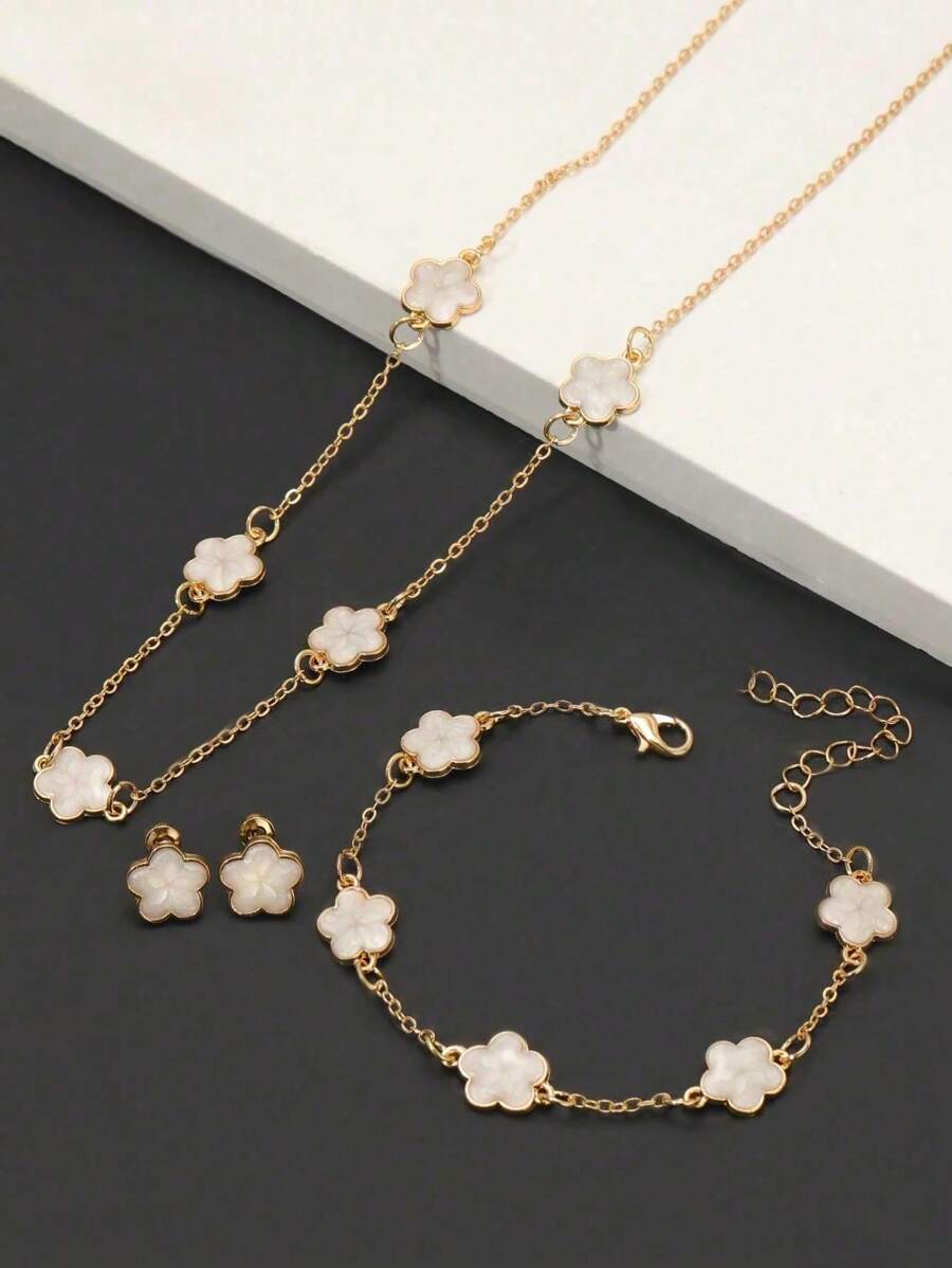 SHEIN طقم مجوهرات زهرة بيضاء على شكل شمندر