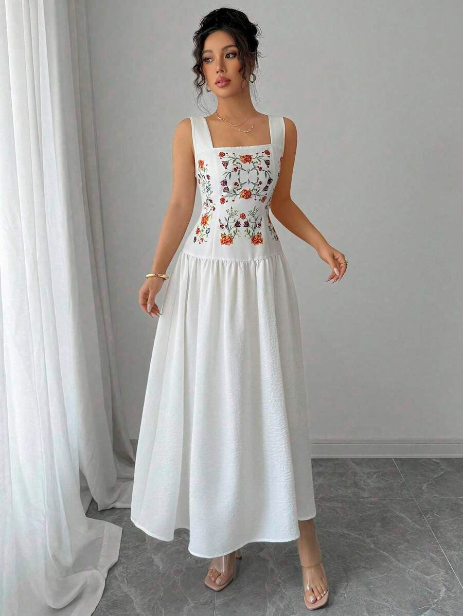 SHEIN فستان كتان مزهر بقصة أميرة للربيع والصيف