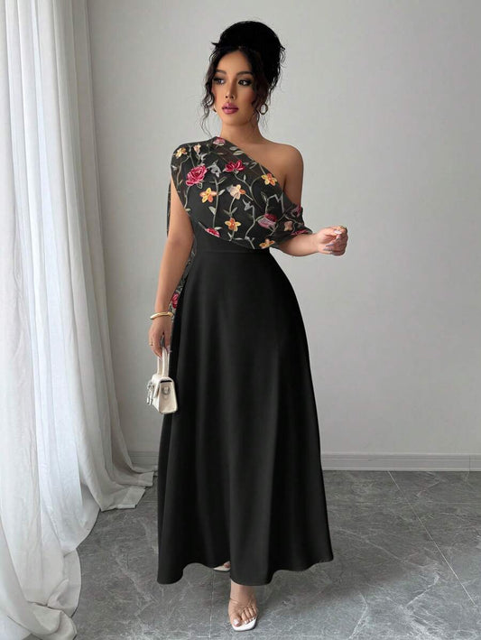 SHEIN Elenzga فستان ماكسي شفاف مطرز بياقة