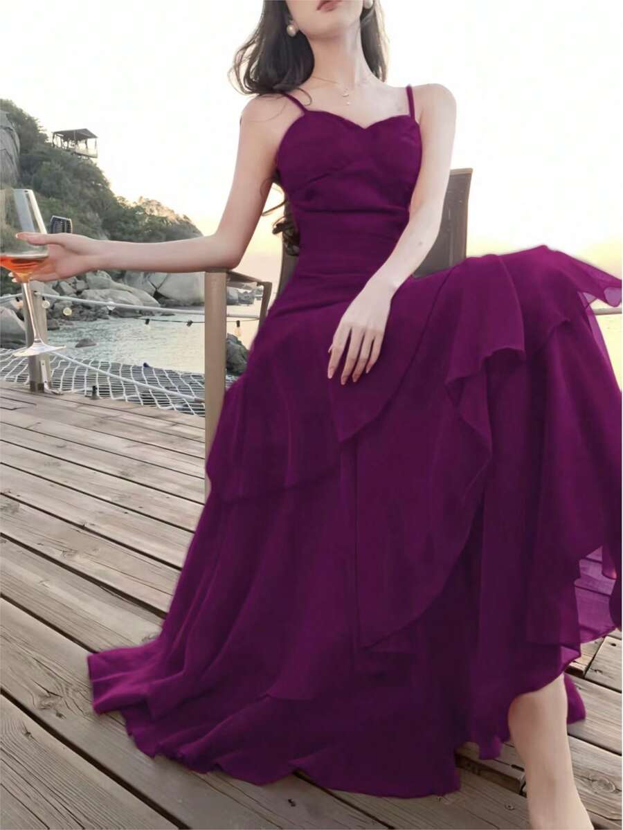 SHEIN فستان أنيق غير متماثل بحمالات سباغيتي مكشكشة بلون أرجواني