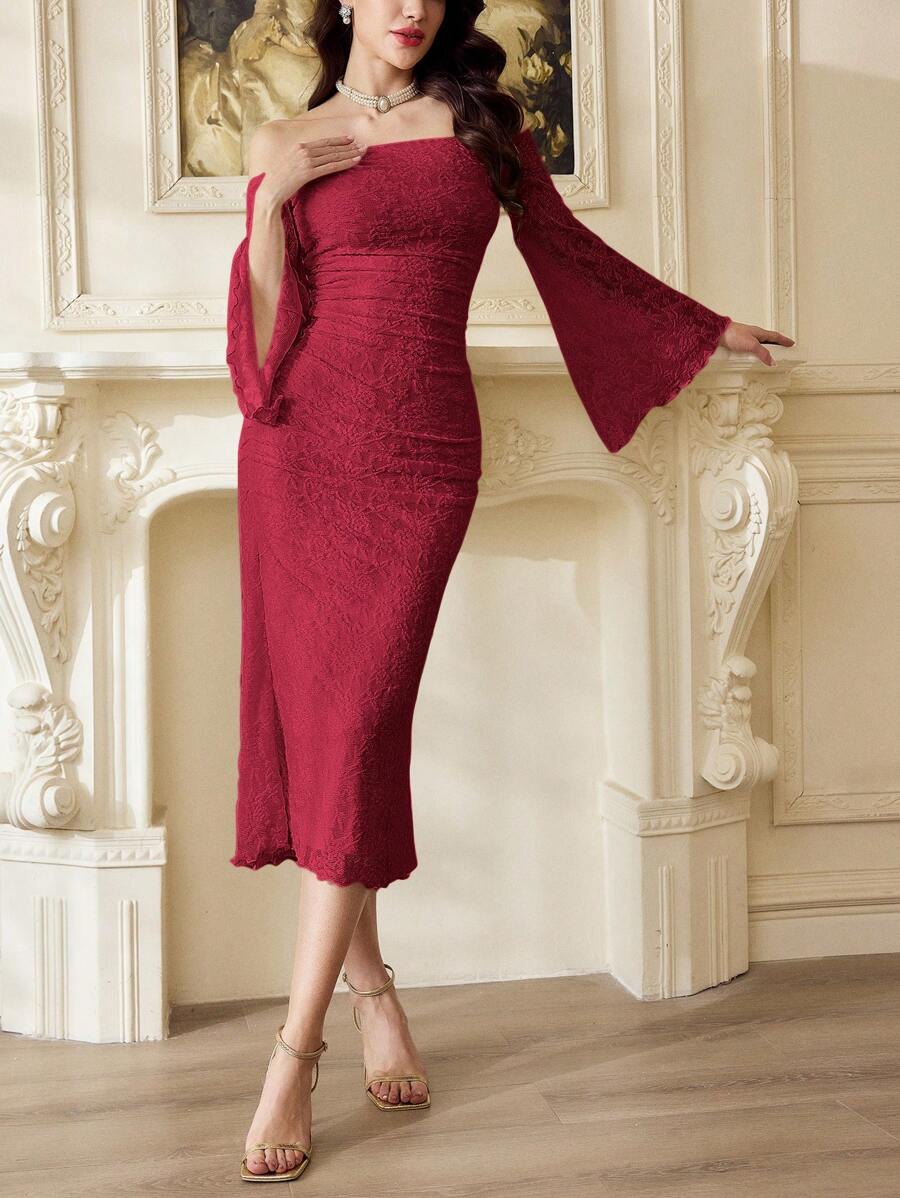 SHEIN Vintamour فستان مخمل مزين بالورود مكشوف الكتفين