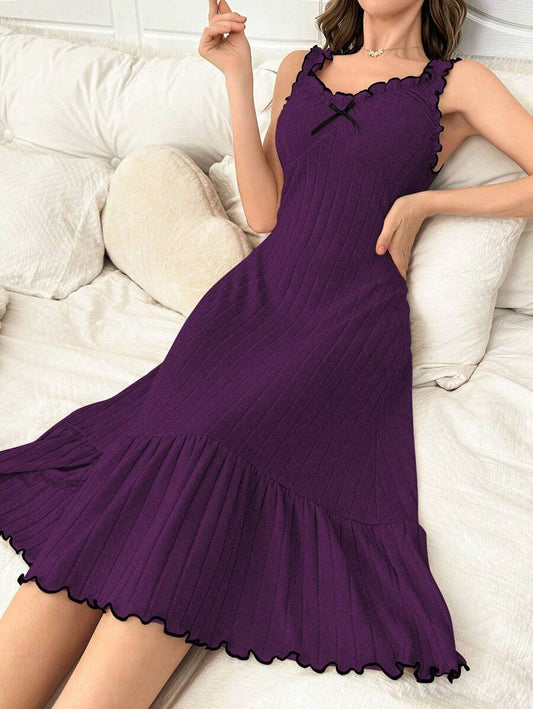 SHEIN ثوب نوم كاجوال بفيونكة وحافة مطرزة وأربطة واسعة