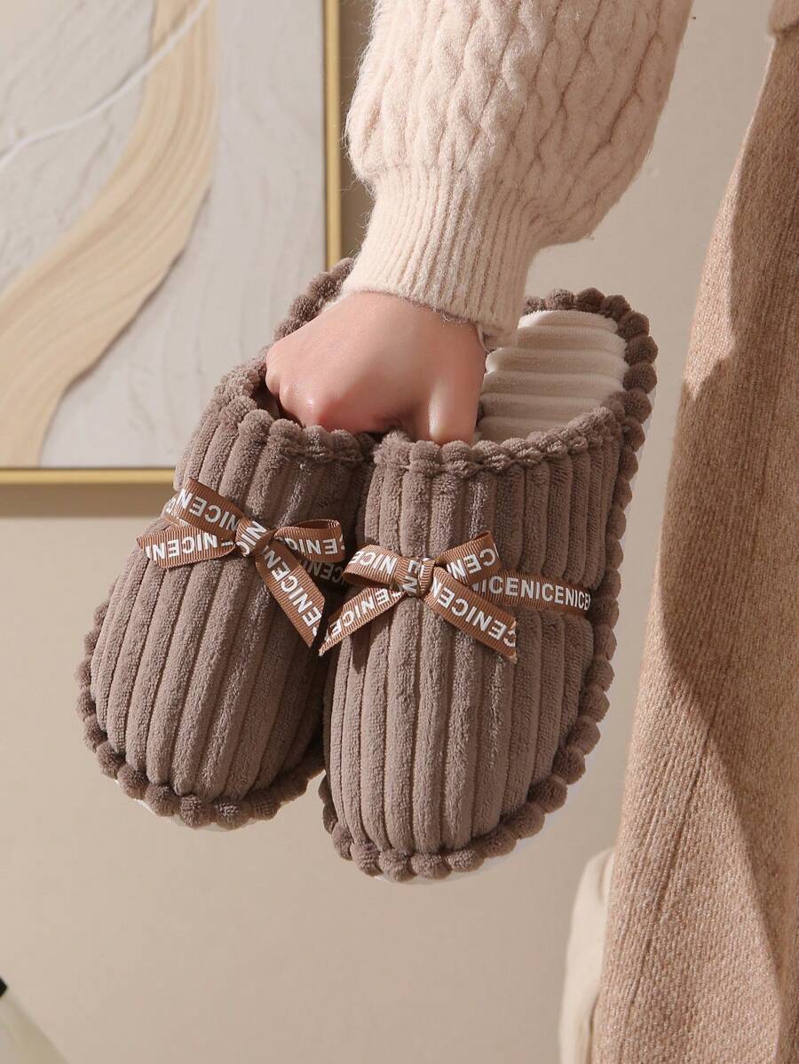 SHEIN شبشب نسائي كورديروي دافئ بفيونكة