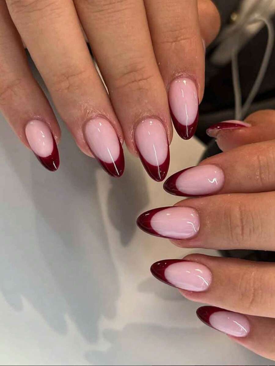 SHEIN أظافر 24 قطعة بشكل لوز قصير مدبب