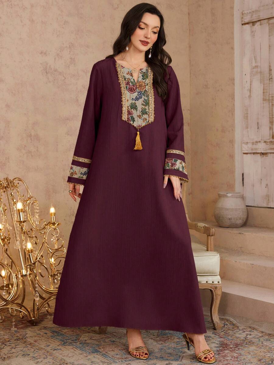 SHEIN Al Najma فستان طويل تقليدي بطبعات زهور وحزام