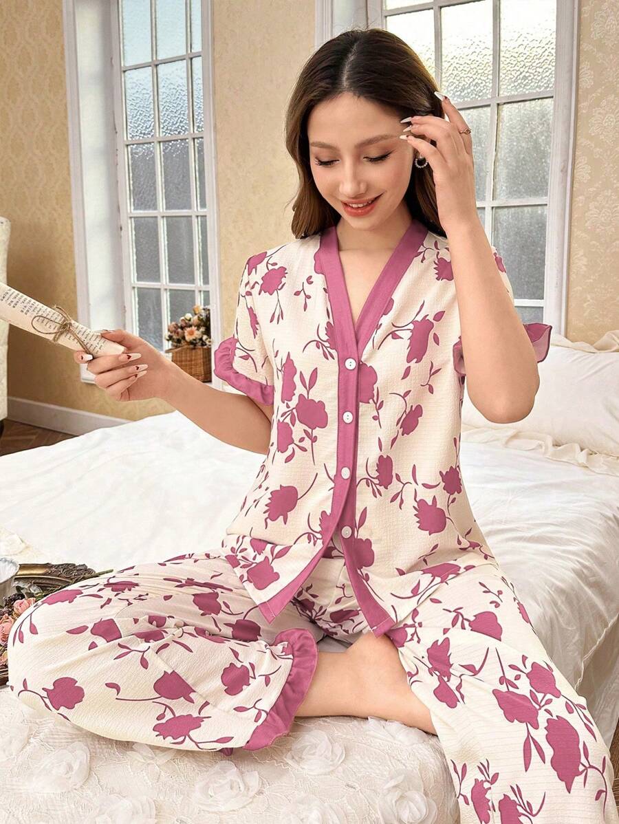SHEIN CottageSlumber طقم بيجامة مطبوع بنقوش الورود من الشيفون