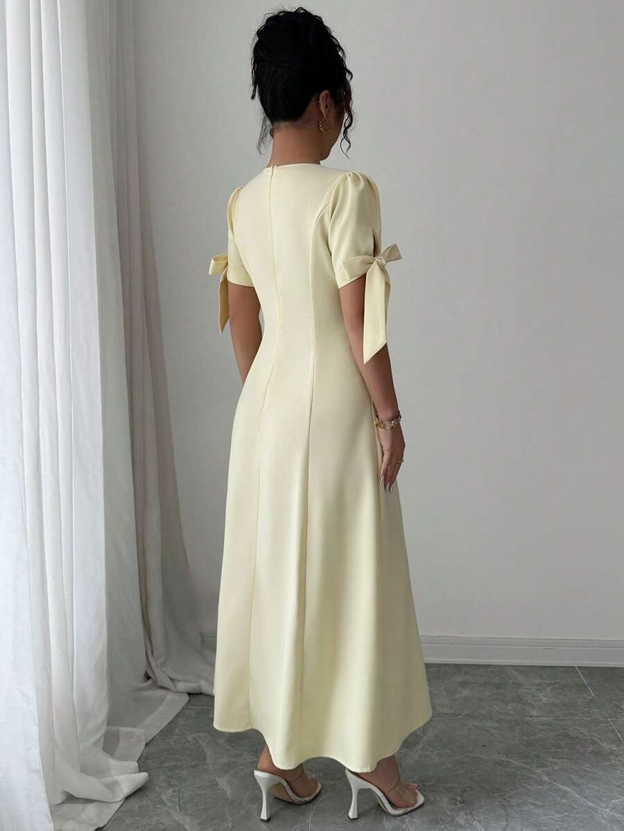 SHEIN Elenzga فستان طويل أصفر بأزرار وفيونكة من الاكتاف