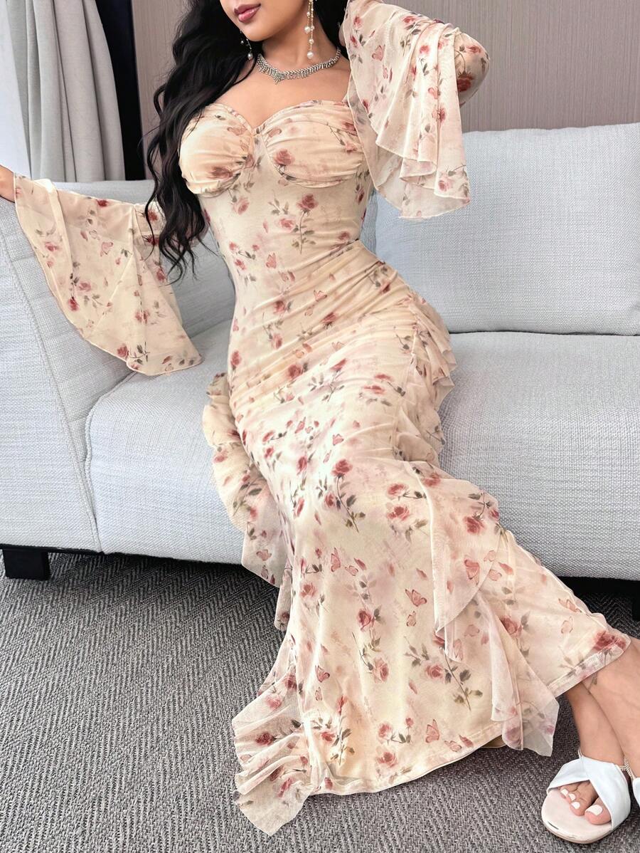 SHEIN Feyla فستان طويل الأكمام مطبوع بنقوش الزهور وياقة قلبية