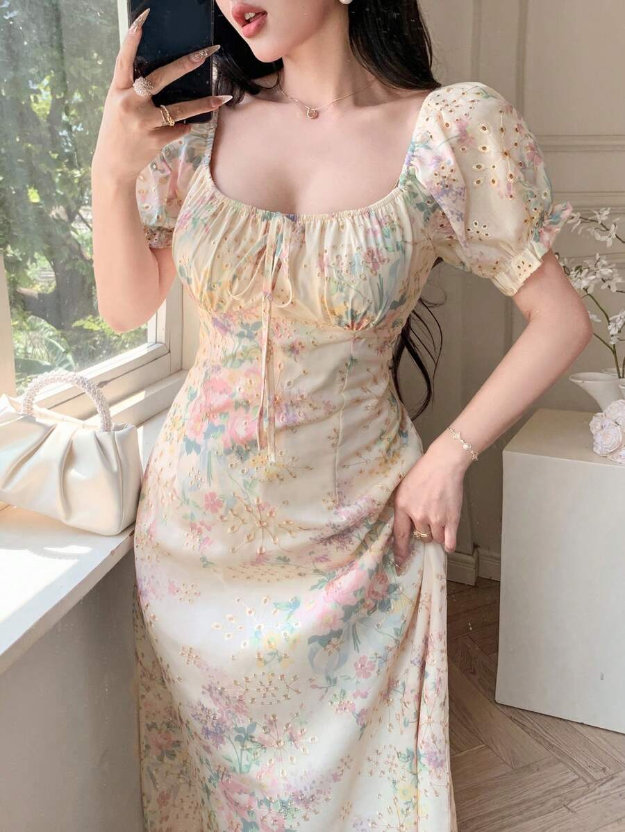 SHEIN DAZY فستان شيفون بأكمام منتفخة مزخرف بزهور صغيرة
