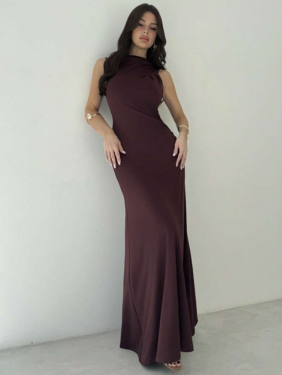 SHEIN Firerie فستان طويل بدون أكمام بخصر مربوط