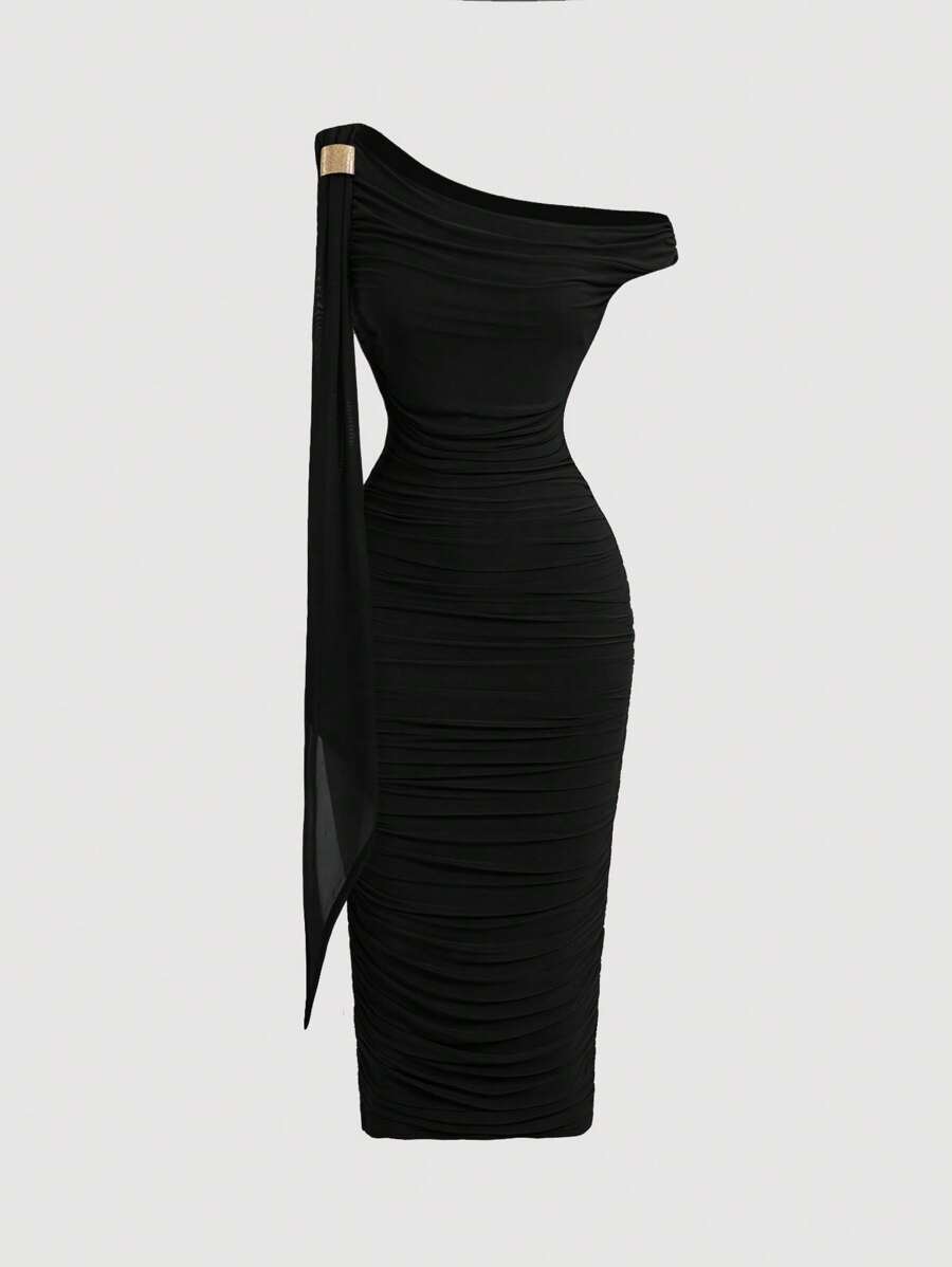 SHEIN MOD فستان أسود سادة بقصة ضيقة وياقة مجعدة