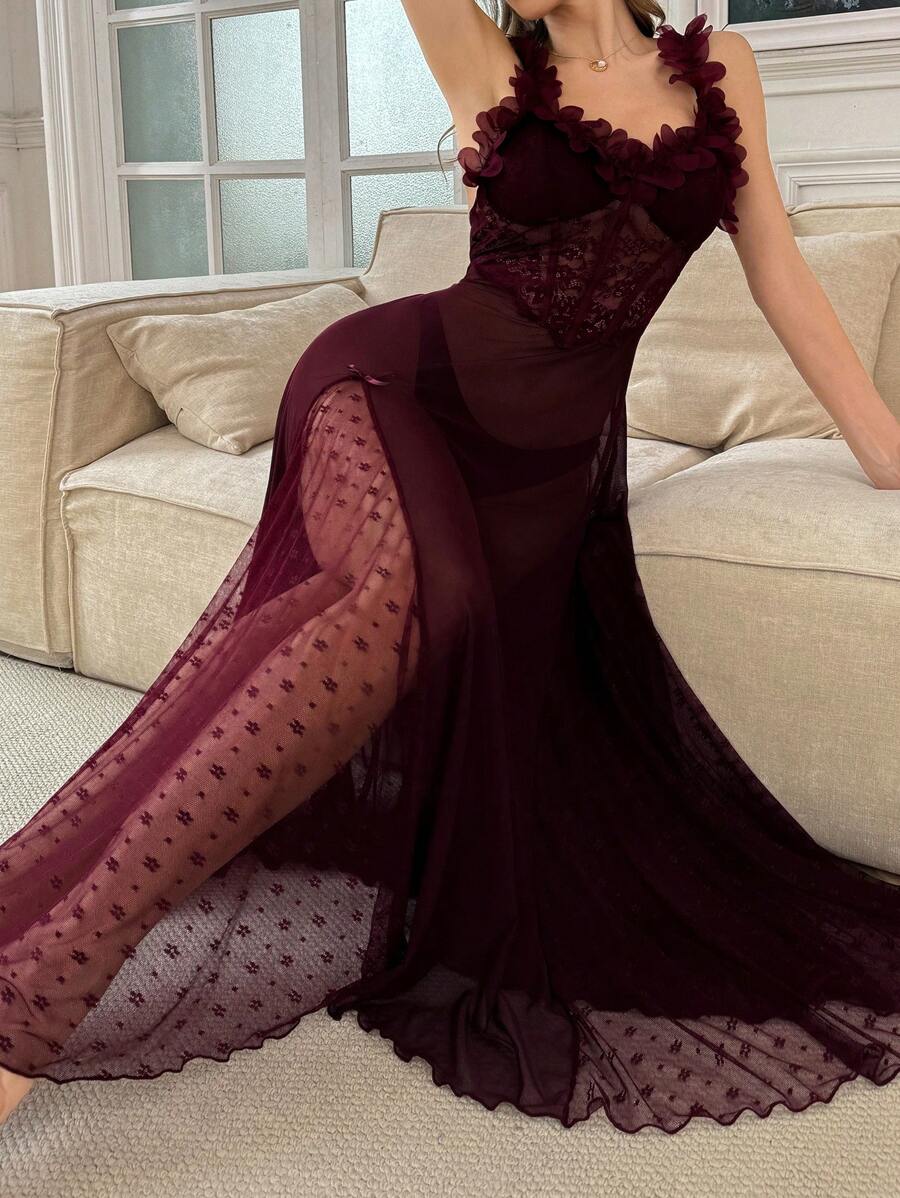 SHEIN فستان نوم طويل من الدانتيل وشبك زهري بحمالات رفيعة
