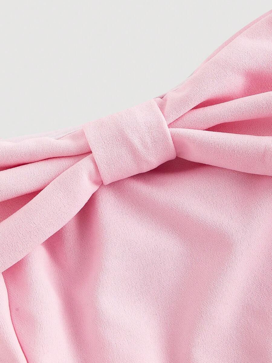 SHEIN MOD فستان كوكتيل وردي ناعم ضيق بكتف مكشوف وفيونكة