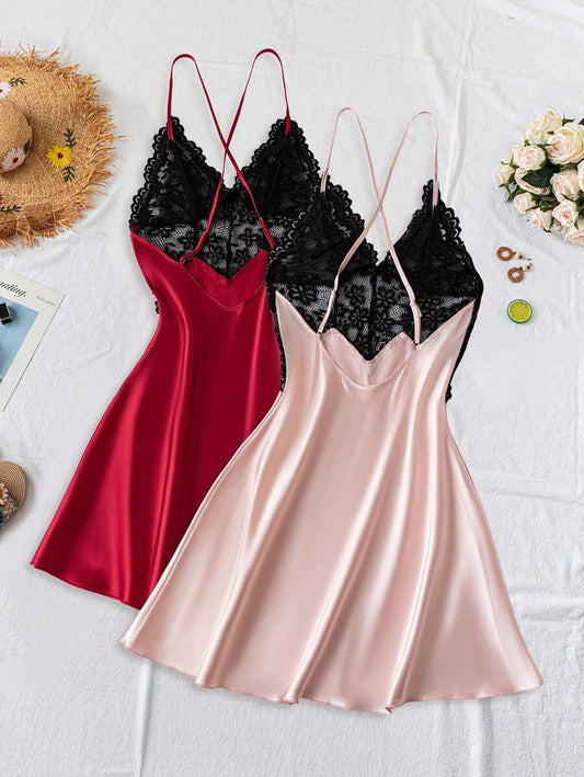 SHEIN SilkySpell طقم قميص نوم قطعتين من الساتان والدانتيل