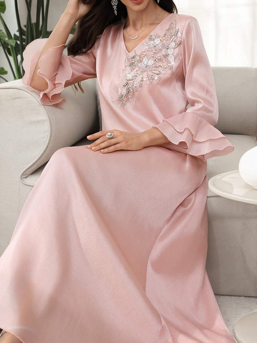 SHEIN Najma فستان جلابية حريري طويل مزين بالزهور وأكمام مكشكشة