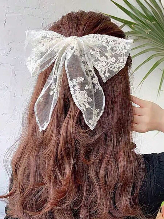 SHEIN مشبك شعر بفيونكة دانتيل بيضاء