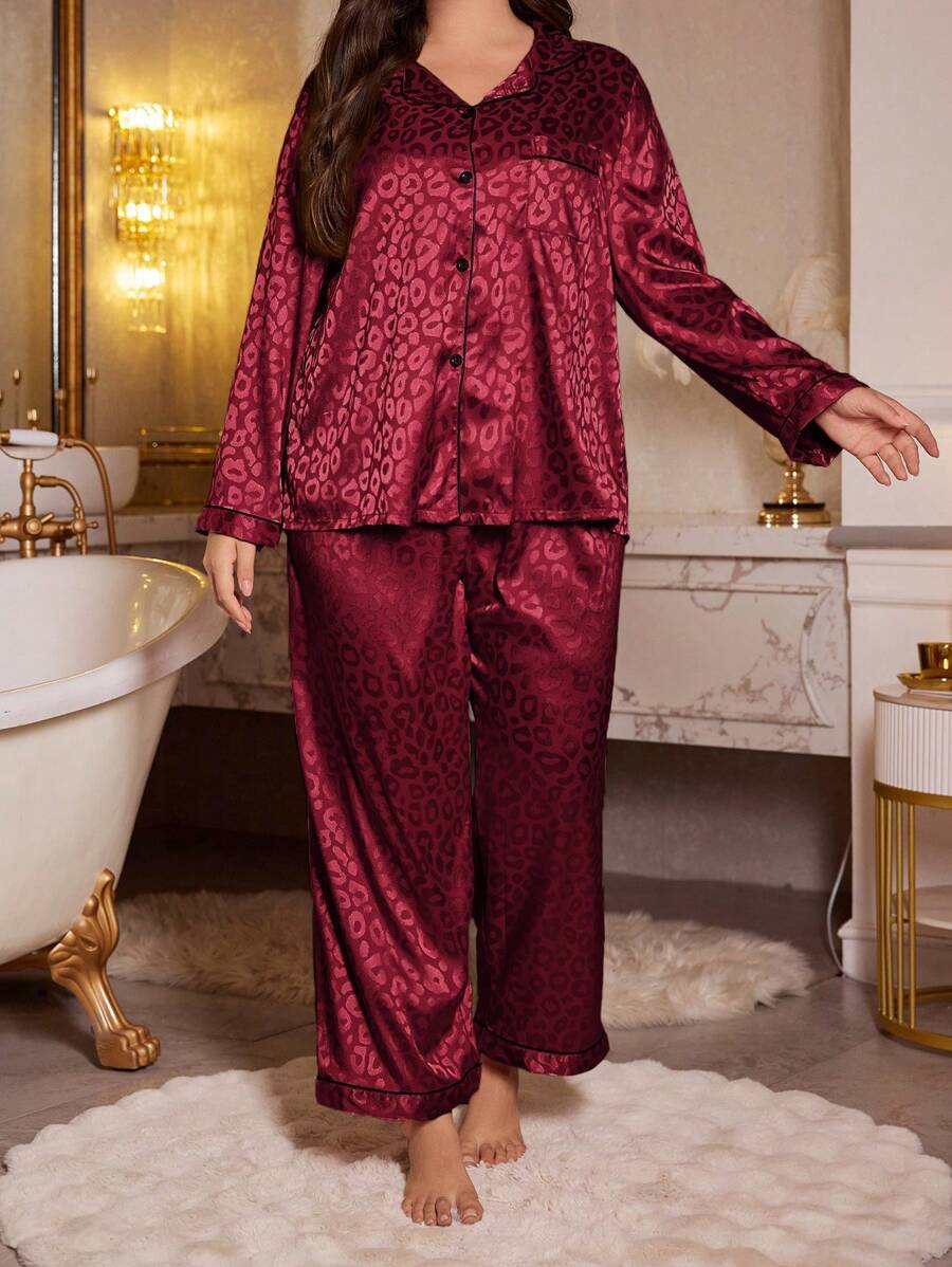 SHEIN LuxeNights طقم بيجامة ساتان برغندي