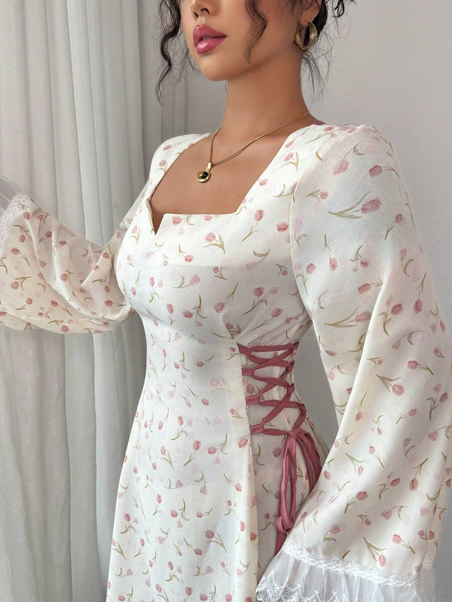 SHEIN Yasmyna فستان وردي مطبوع طويل الأكمام بأربطة خصر بأسلوب عربي