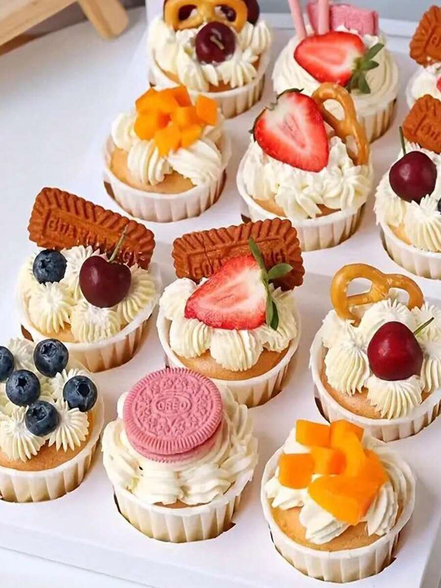 SHEIN حافظة كب كيك ورقية صغيرة للاستعمال مرة واحدة