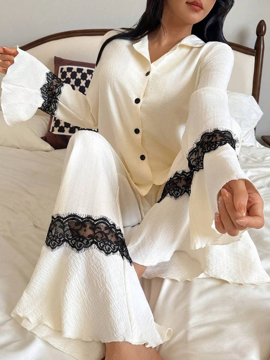 SHEIN طقم بيجامة نسائية سروال وبلوزة بأكمام جرس مزينة بالدانتيل