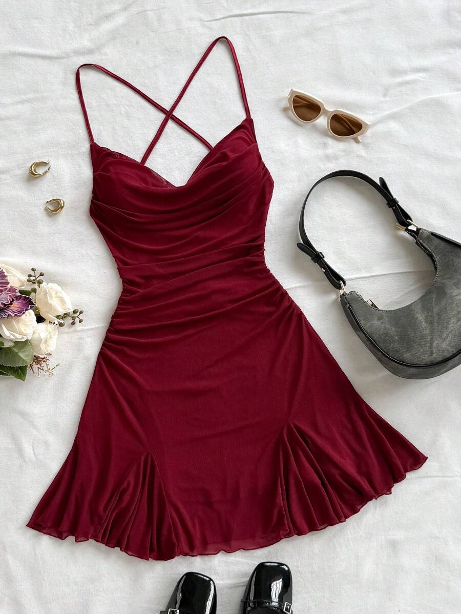 SHEIN WYWH فستان قصير بحمالات رفيعة وظهر مكشوف بتصميم ذيل سمكة