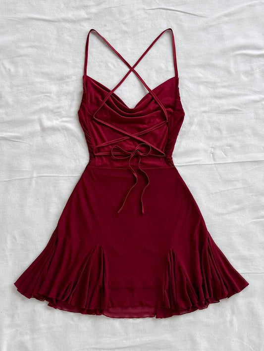 SHEIN WYWH فستان قصير بحمالات رفيعة وظهر مكشوف بتصميم ذيل سمكة