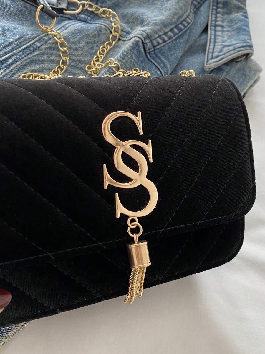 SHEIN حقيبة كتف كروس مبطنة من جلد البولي يوريثان أحادية بلون أسود