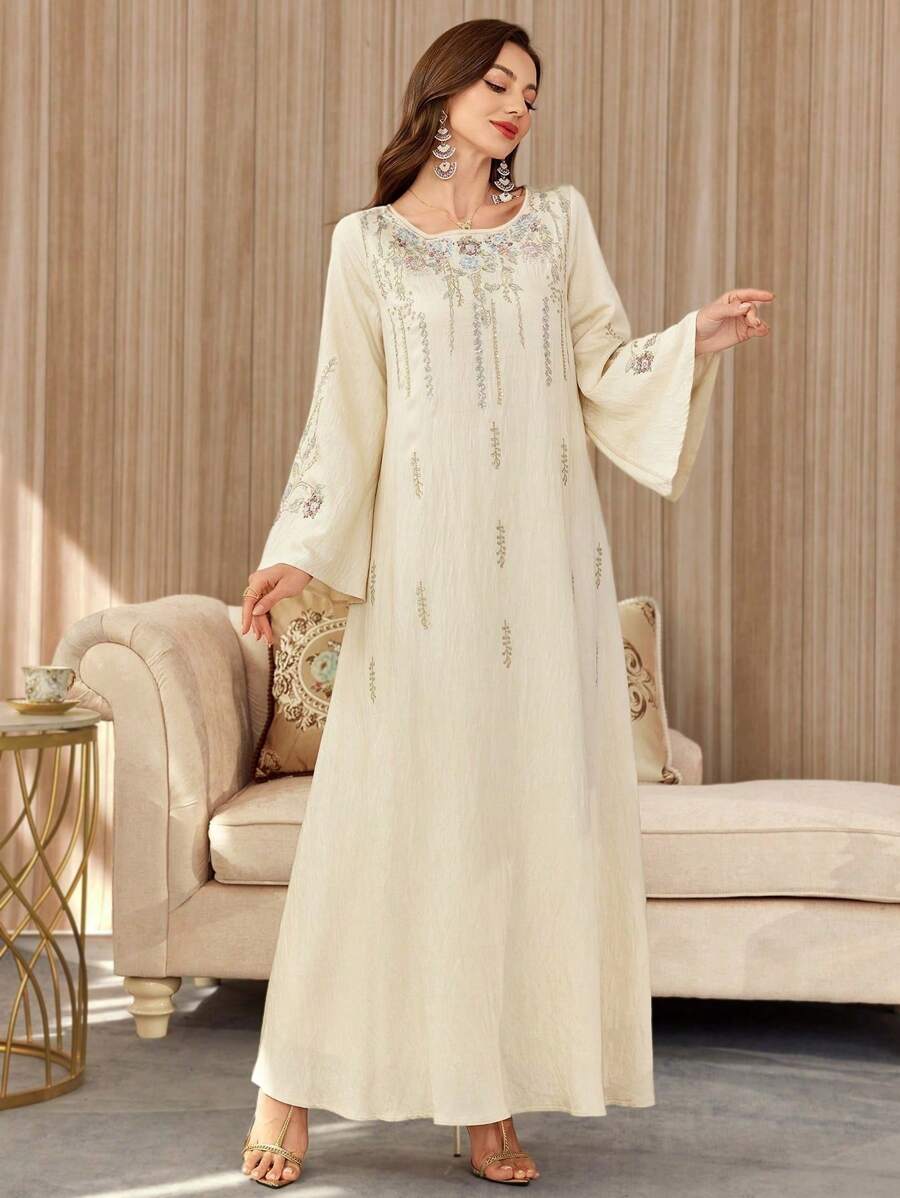 SHEIN Al Najma فستان ابيض مطرز كاجوال كفتان مبسط