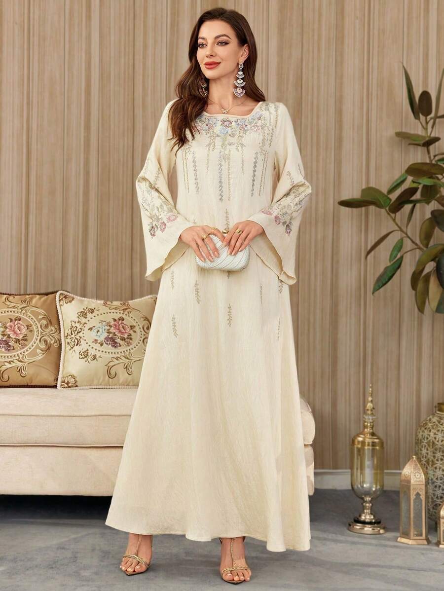 SHEIN Al Najma فستان ابيض مطرز كاجوال كفتان مبسط