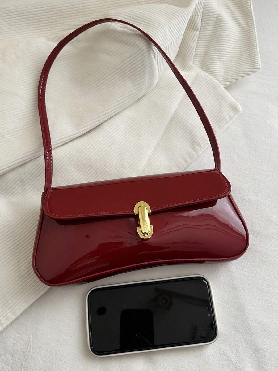 SHEIN حقيبة كتف حمراء بغطاء جلد زائف