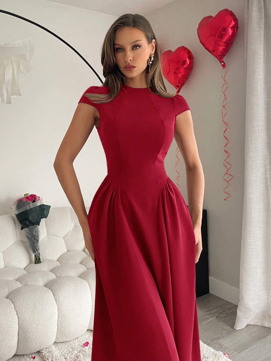 SHEIN Siren Gaze فستان عنابي بخصر مكشكش أنيق