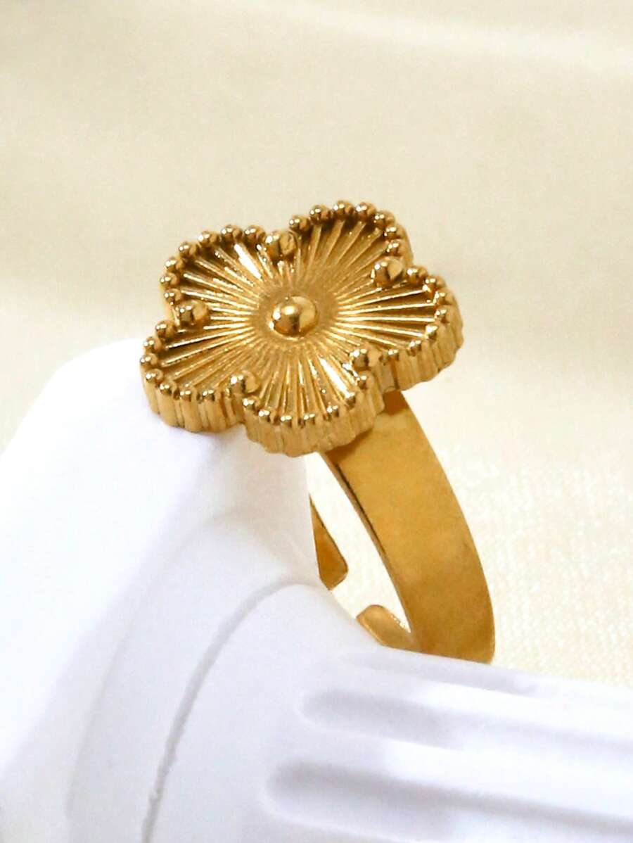 SHEIN طقم مجوهرات ستانلس ستيل مطلي ذهب 18 قيراط