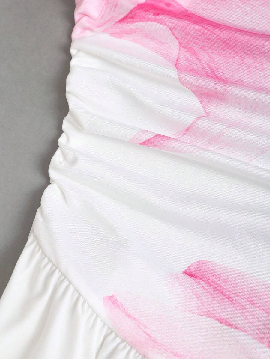 SHEIN Sweetra فستان أبيض بطبعة زهور بكتف مكشوف