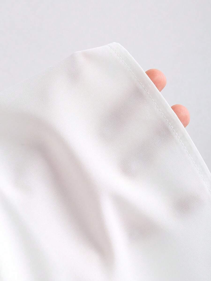 SHEIN Sweetra فستان أبيض بطبعة زهور بكتف مكشوف
