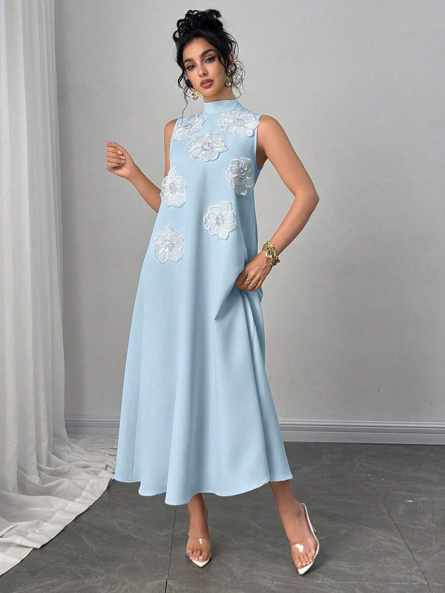 SHEIN Modelyn فستان طويل بتصميم زهور ثلاثي الأبعاد باللون الأزرق الفاتح